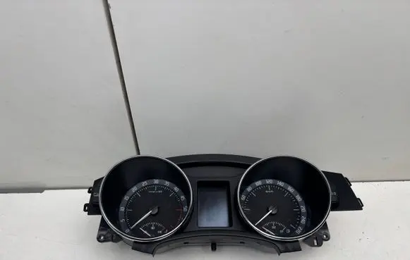 Skoda Superb B6 (3T) Speedometer (instrument cluster) 3T1920811D