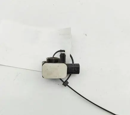 Mercedes-Benz GL X166 Airbag deployment crash/impact sensor A1668210151 56054085AA
