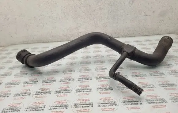 Volkswagen PASSAT B5 Engine coolant pipe/hose 4B0121101E