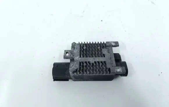 Ford Kuga I Coolant fan relay 940002906