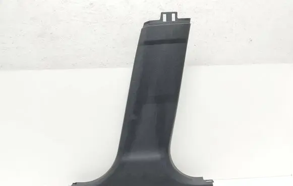 (B) pillar trim (bottom)