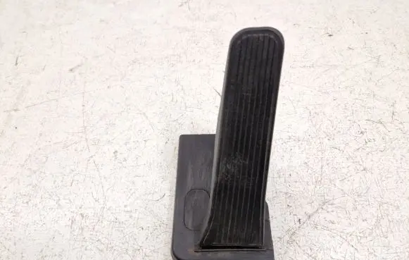 Ford Explorer VI Accelerator throttle pedal L1MC9F836 L1MC9F836AK B2123B184908