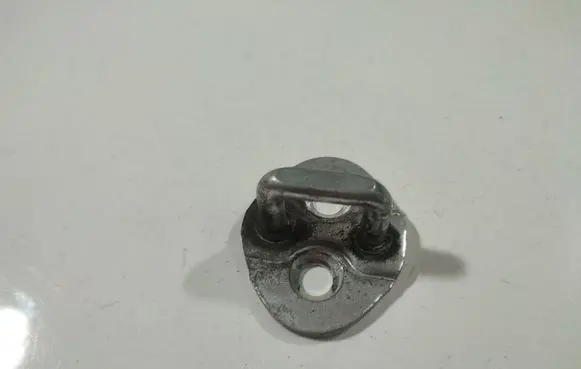 Hyundai i30 Front door lock loop/hook striker 
