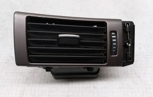 Audi A6 S6 C5 4B Dashboard side air vent grill/cover trim 4B1820902