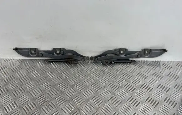 BMW 3 E46 Tailgate/trunk/boot hinge 8222715 41628222716
