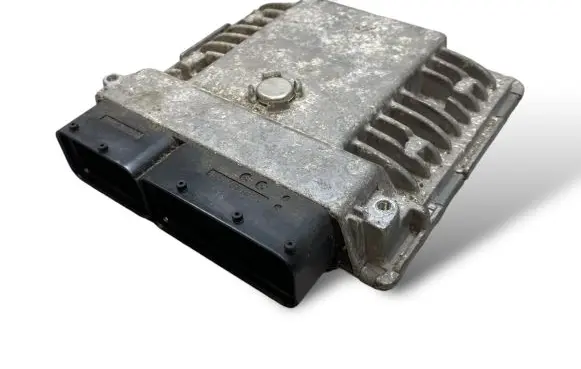 Seat Altea XL Engine control unit/module 03F906070CF 5WP44658