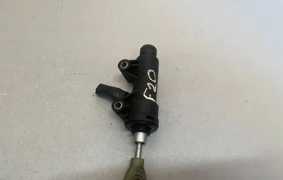 BMW 3 F30 F35 F31 Clutch slave cylinder 6773570