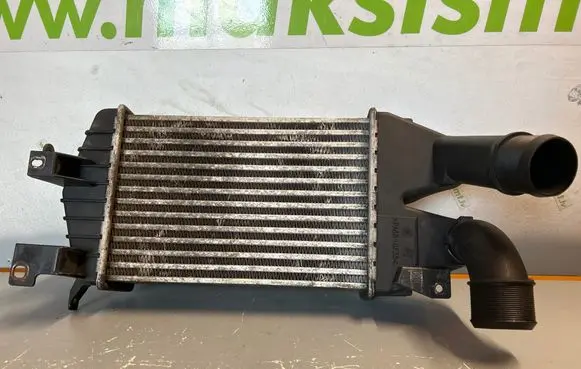 Opel Zafira B Intercooler radiator 13213402 2348A