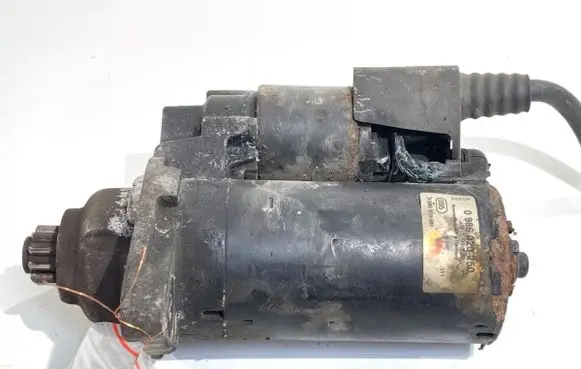 Volkswagen Golf V Starter motor 0986020250