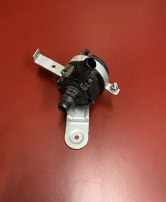 BMW X3 G01 Electric auxiliary coolant/water pump 9147359