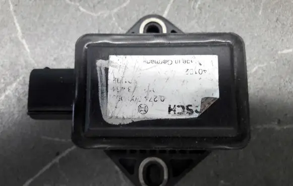 Ford Mondeo Mk III ESP acceleration yaw rate sensor