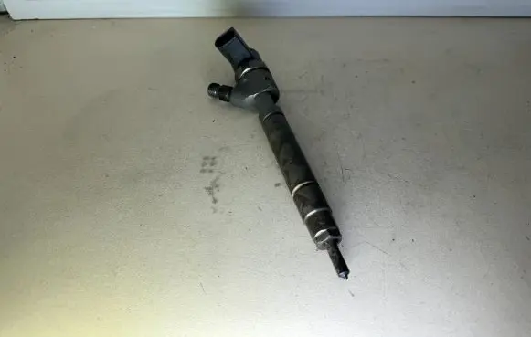 Mercedes-Benz ML W163 Fuel injector A6130700887 0445110202