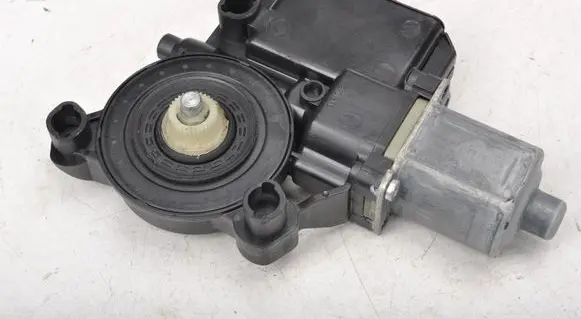 Volkswagen Cross Polo Front door window regulator motor 6R0959801BB