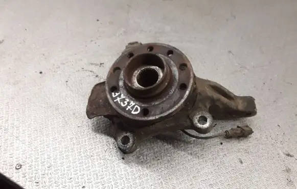 Front wheel hub spindle knuckle