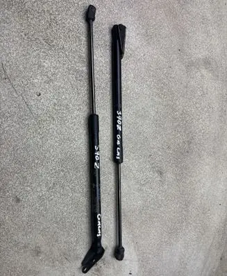 Nissan 370Z Tailgate/trunk strut/damper