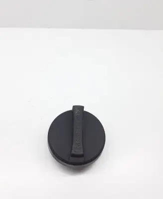 Lexus CT 200H Oil filler cap 