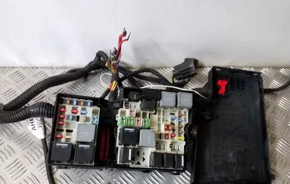 Ford C-MAX II Fuse box set AV6T14A142AA