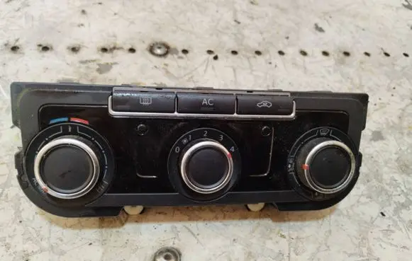 Volkswagen Golf VI Climate control unit 7N0907426AM