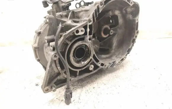 Hyundai Tucson JM Manual 6 speed gearbox S614JE