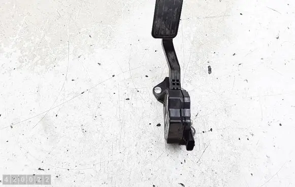 Subaru Forester SH Accelerator throttle pedal 36010ag140