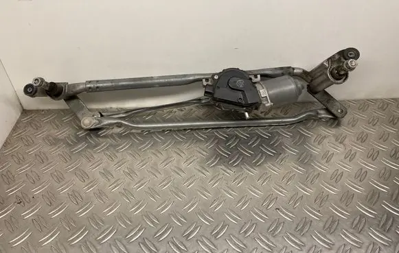 Front wiper linkage and motor