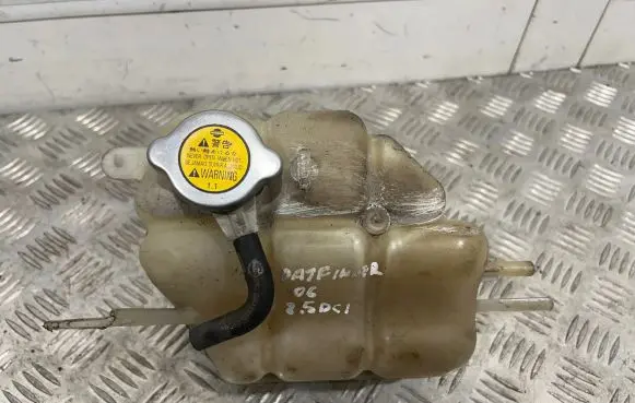 Nissan Pathfinder R51 Coolant expansion tank/reservoir