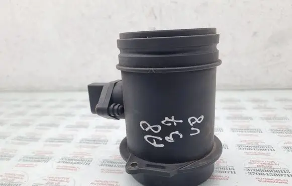 Audi A8 S8 D3 4E Mass air flow meter 077133471J 0280218069