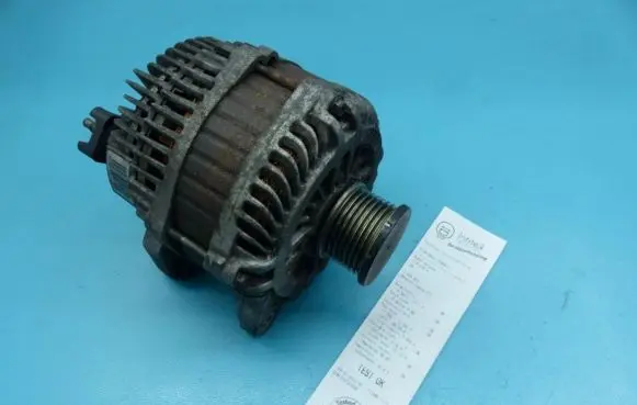 Renault Laguna III Generator/alternator 8200654785 IMPRK1208421