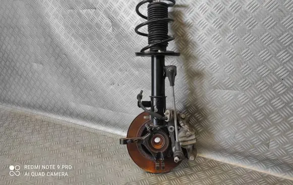Peugeot 208 Front wheel hub spindle knuckle