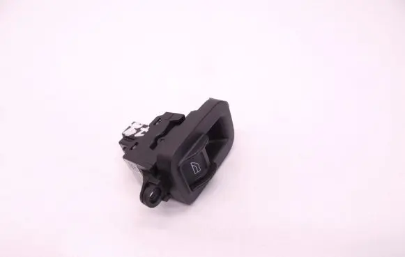 Volvo V50 Electric window control switch 30773217 D78
