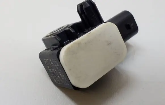 Dodge Durango Airbag deployment crash/impact sensor A1668210151 56054085AA