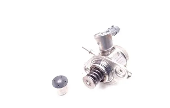 Jaguar XE Fuel injection high pressure pump BR2E-9D376-AA 0261520117