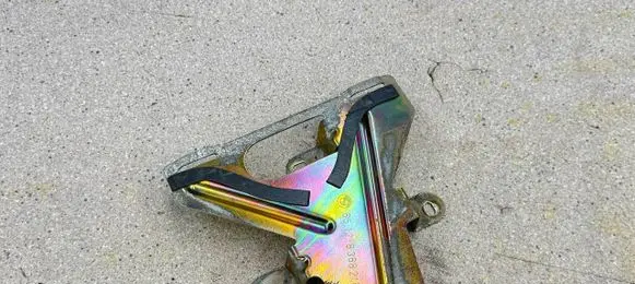 BMW 5 E39 Bracket in trunk/boot 8368216 65128368216