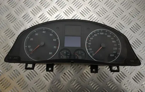 Volkswagen Golf Plus Speedometer (instrument cluster) 1K0920861A