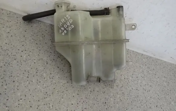 Toyota Yaris Coolant expansion tank/reservoir 
