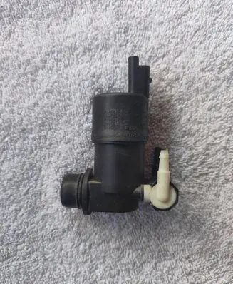 Peugeot 207 Windscreen/windshield washer pump 643475