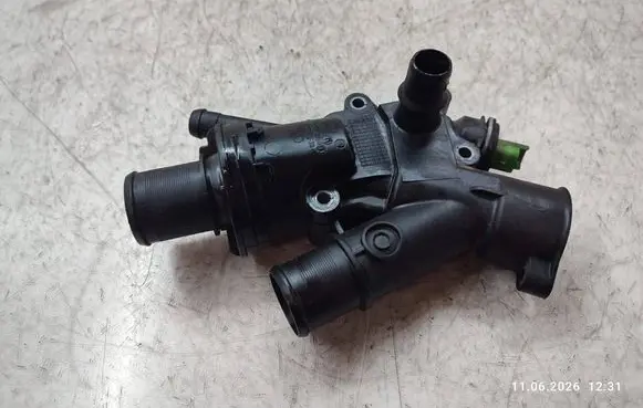 Ford Kuga II Thermostat/thermostat housing 78590