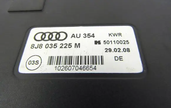 Audi TT TTS Mk2 Aerial antenna amplifier 8J8035225M