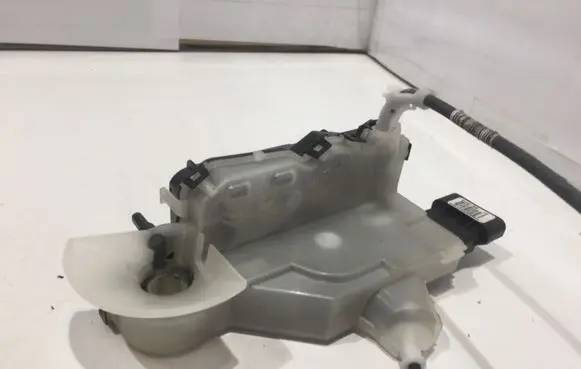 Peugeot Partner Front door lock 4149A1781J8