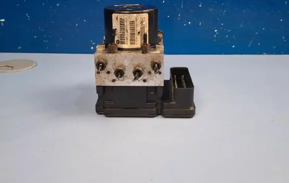 Chrysler Voyager ABS Pump P04721090AB 25020611353 25020611344