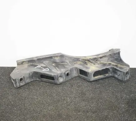 Volkswagen PASSAT B6 Front bumper mounting bracket 3C0807890