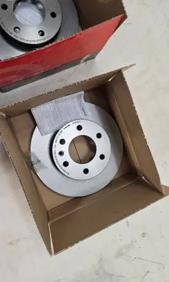 Mercedes-Benz Sprinter W906 Front brake disc 09950811
