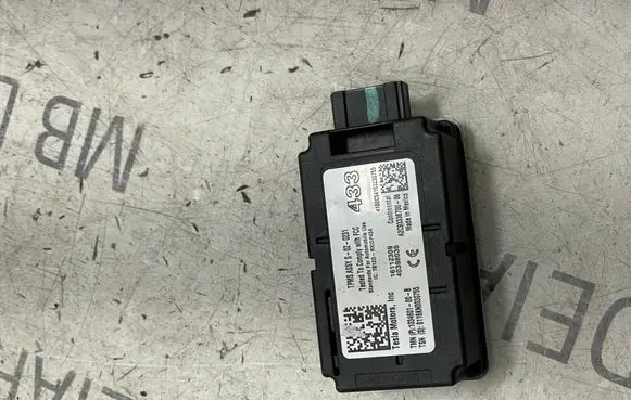 Tesla Model S Tire pressure control unit 103460100B