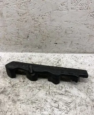 Volkswagen Golf VII Heat shield in engine bay 04L130380