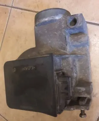 Volkswagen PASSAT B3 Mass air flow meter 037906301 0280202106