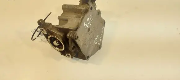 Audi Q3 8U Vacuum pump 06J145100G