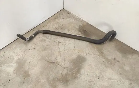 Ford Mustang VI Engine coolant pipe/hose FR338W005CC