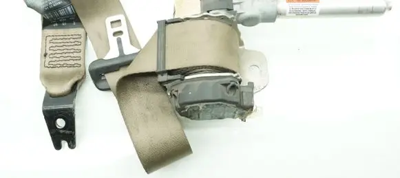 Volvo S80 Front seatbelt 8639769