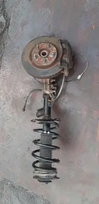 Nissan Qashqai Front wheel hub spindle knuckle 