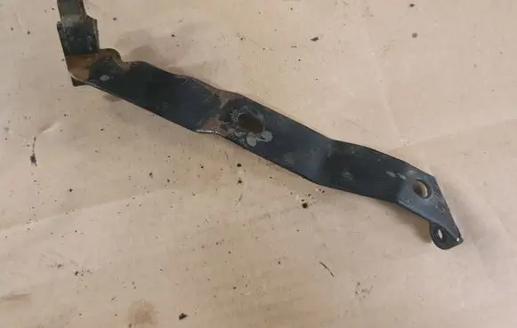 Volkswagen Golf III other engine part 021129723B